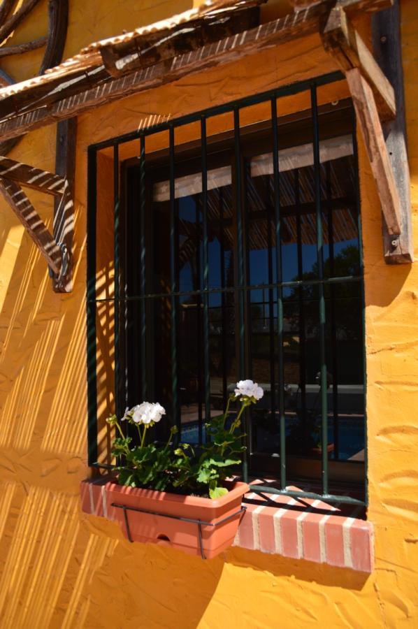 Cortijo Petra Bed & Breakfast Villanueva del Rosario Dış mekan fotoğraf