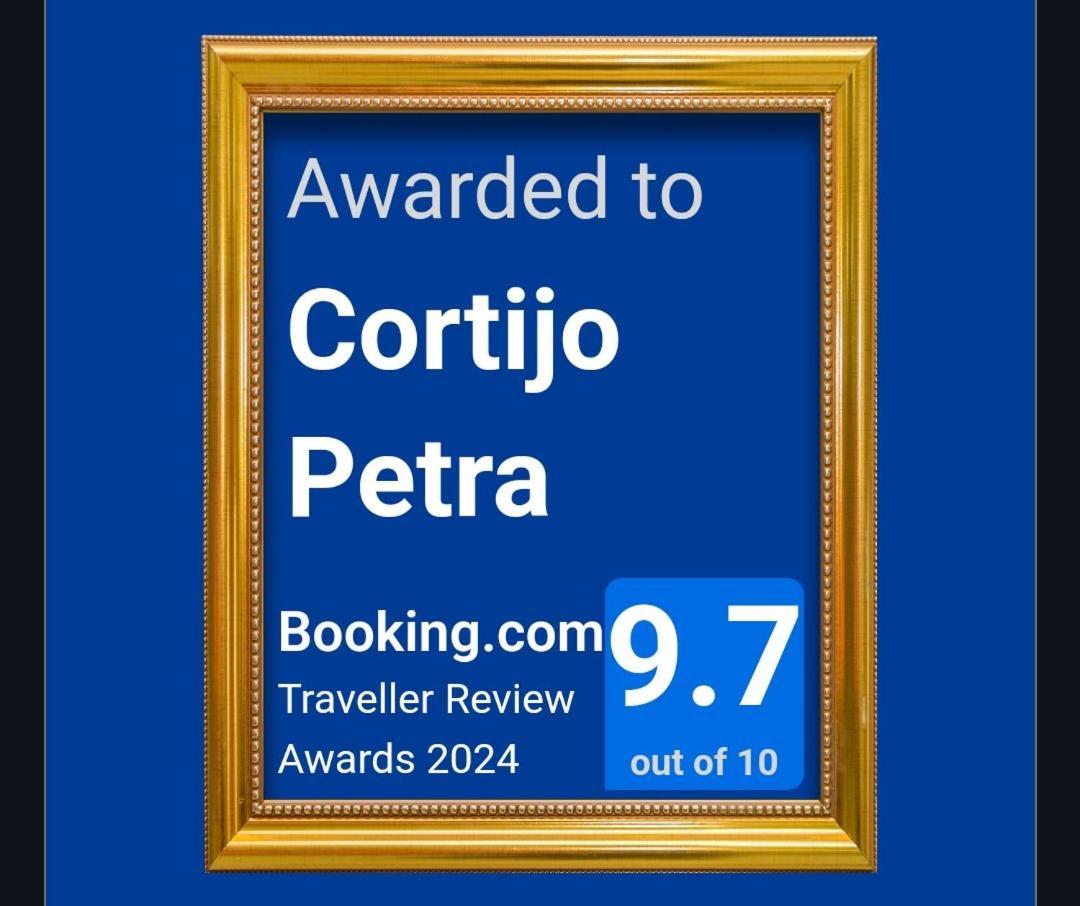Cortijo Petra Bed & Breakfast Villanueva del Rosario Dış mekan fotoğraf