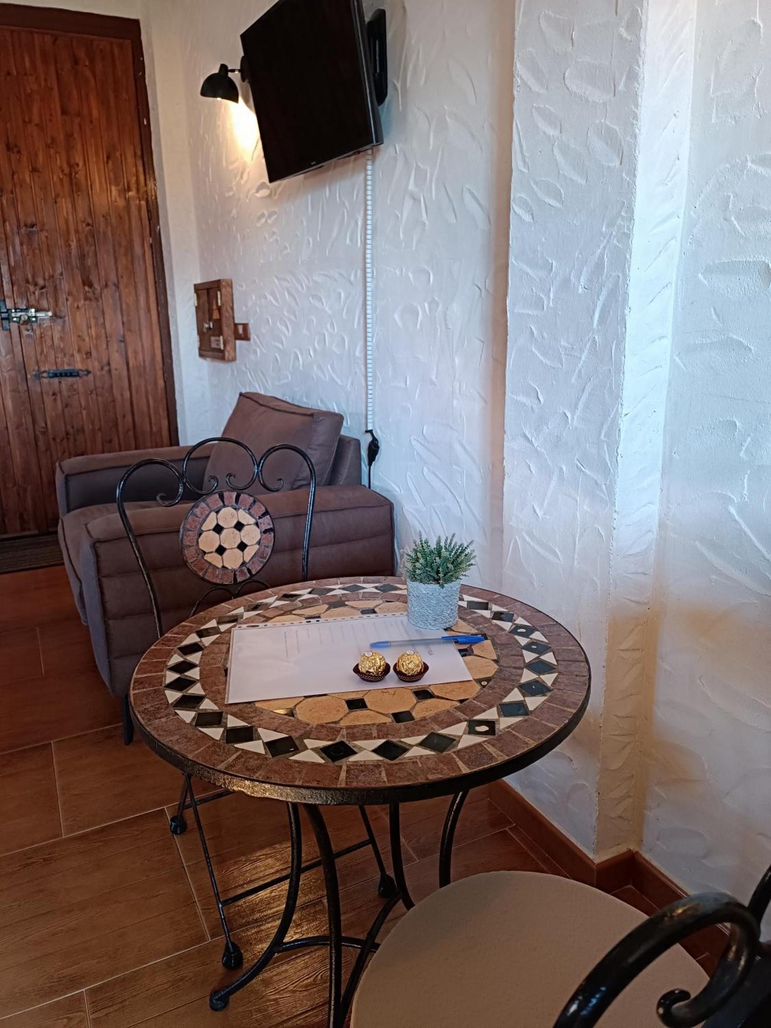 Cortijo Petra Bed & Breakfast Villanueva del Rosario Dış mekan fotoğraf